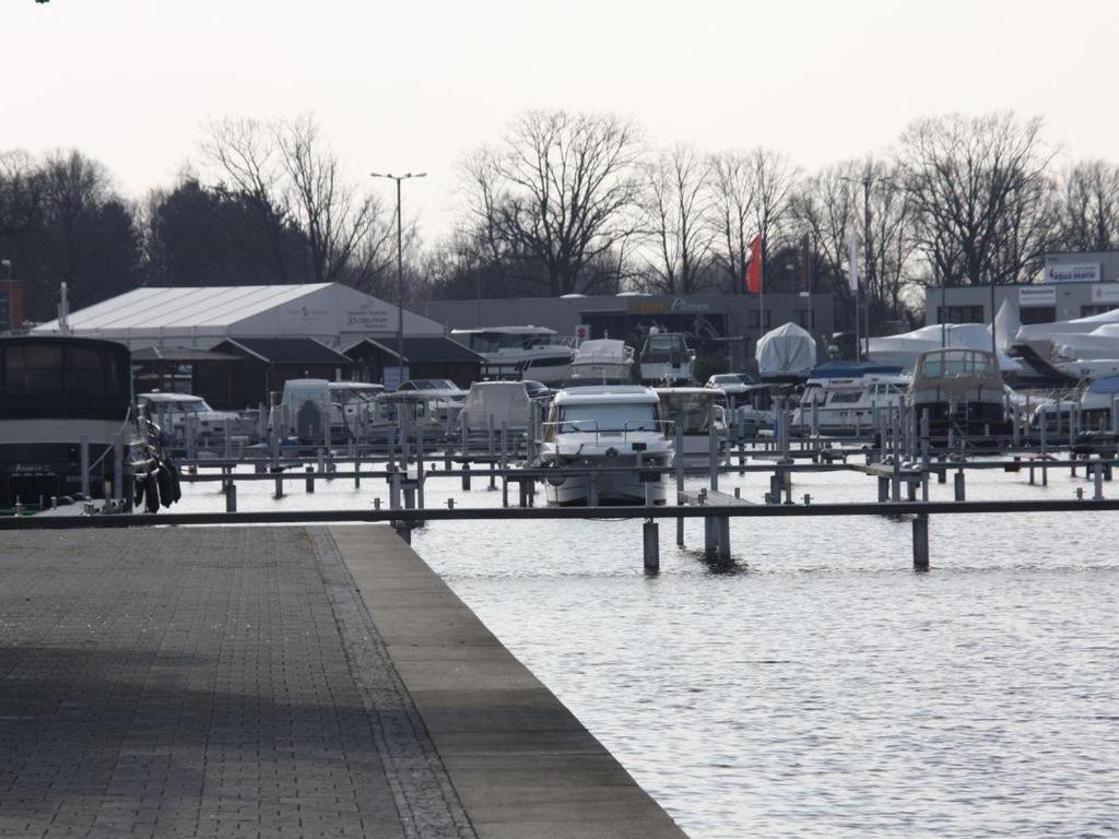 Zum Grossen Zernsee Am Hafen Kolonie Zern 外观 照片